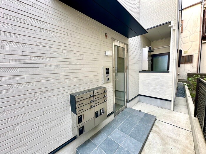 ＩＹコート山科音羽の物件外観写真