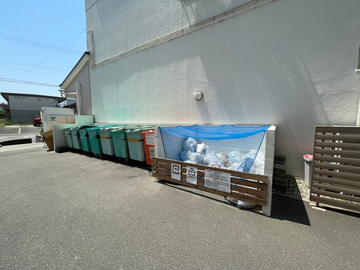 レジデンス松栄　1号棟の物件外観写真