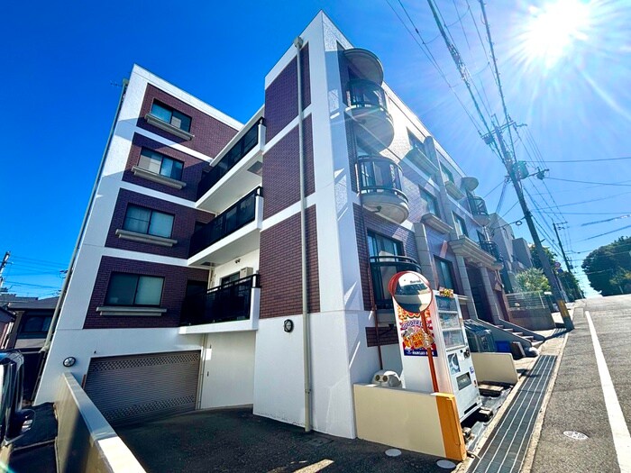 シャルマンコート西宮の物件外観写真