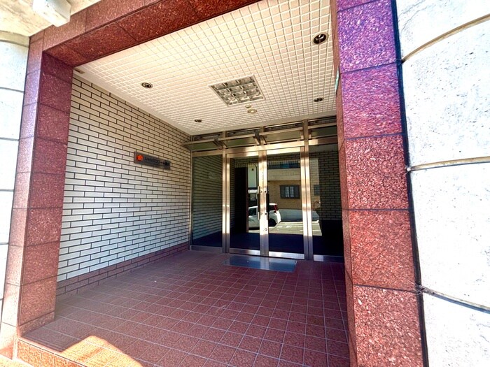 シャルマンコート西宮の物件外観写真