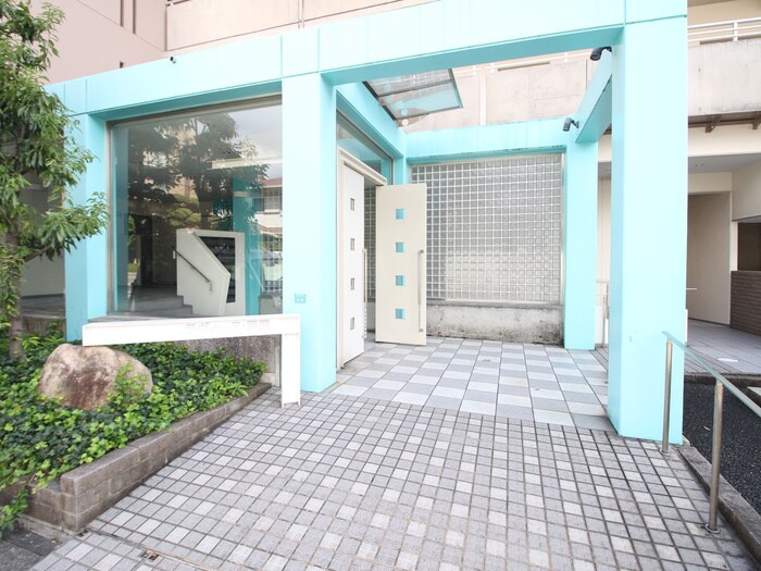 ラヴィーヌ芦屋の物件外観写真