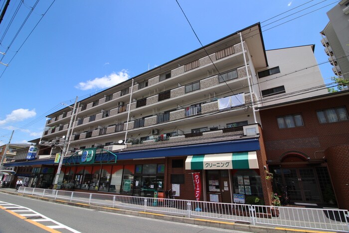 グランディ平井の物件外観写真