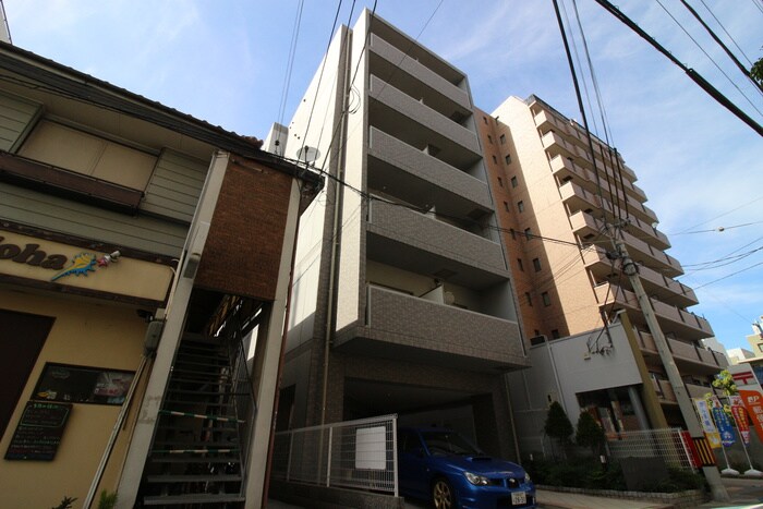 エトワール衣掛の物件外観写真