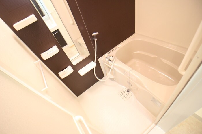 エトワール衣掛の物件内観写真