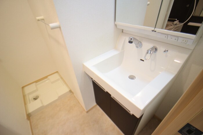 エトワール衣掛の物件内観写真