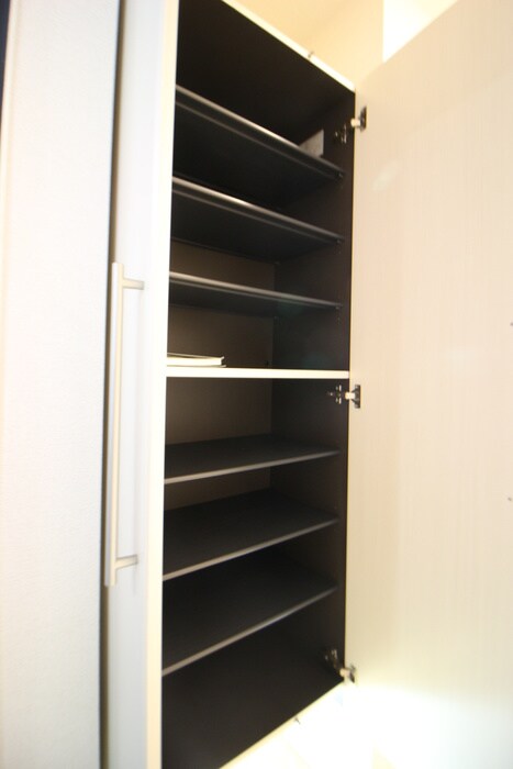 エトワール衣掛の物件内観写真