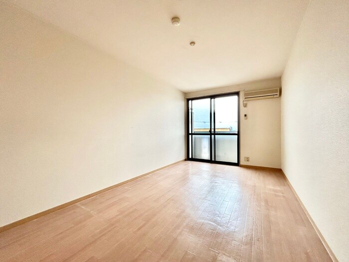 ソレ－ユ箕面の物件内観写真