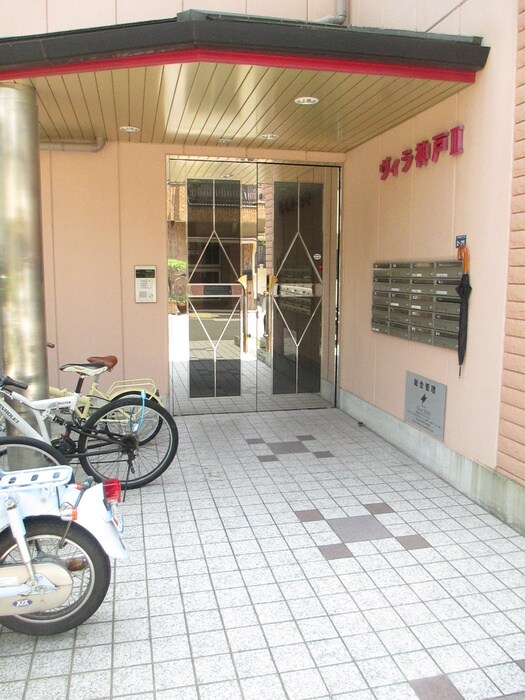 ヴィラ神戸Ⅲの物件外観写真