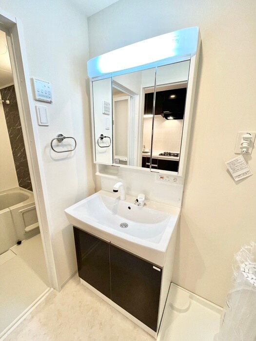 スタイリッシュレジデンスの物件内観写真