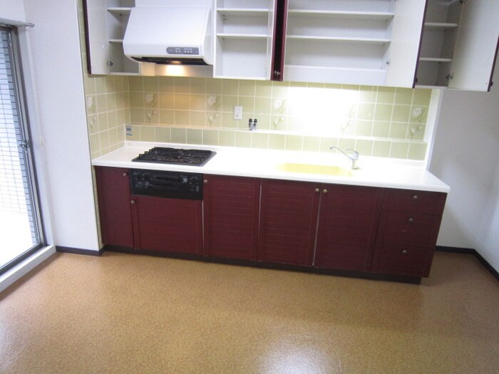 白鷹松下町マンションの物件内観写真