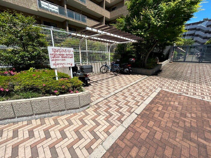 白鷹松下町マンションの物件外観写真