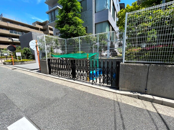 白鷹松下町マンションの物件外観写真