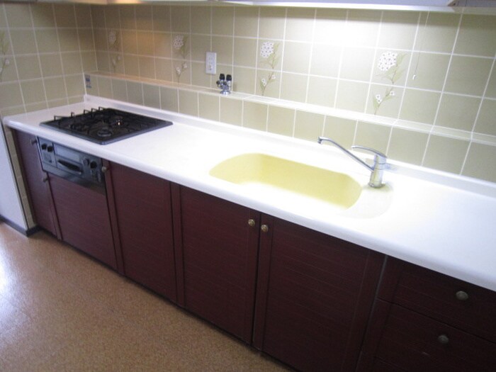 白鷹松下町マンションの物件内観写真