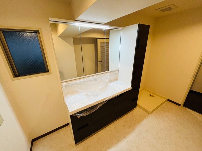 白鷹松下町マンションの物件内観写真