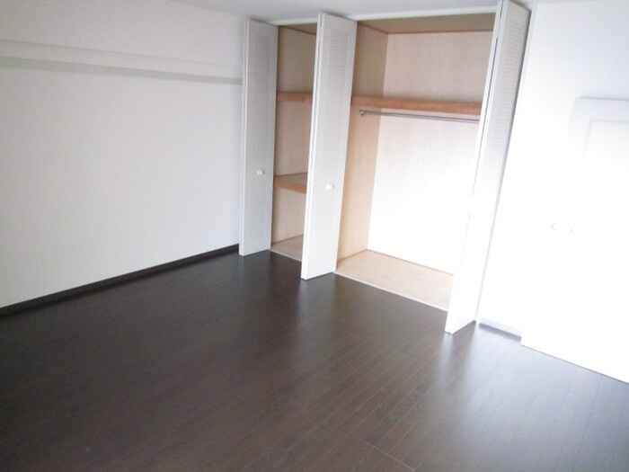 白鷹松下町マンションの物件内観写真