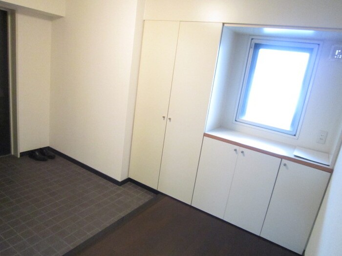 白鷹松下町マンションの物件内観写真