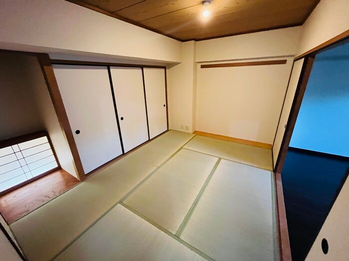 白鷹松下町マンションの物件内観写真