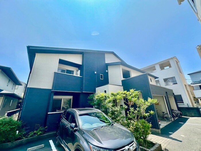 エミネンス蛍池の物件外観写真