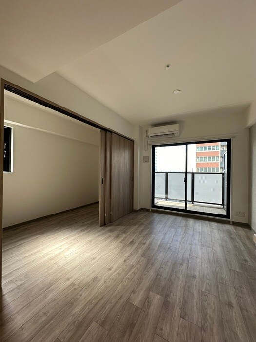 コンフォリア新梅田の物件内観写真