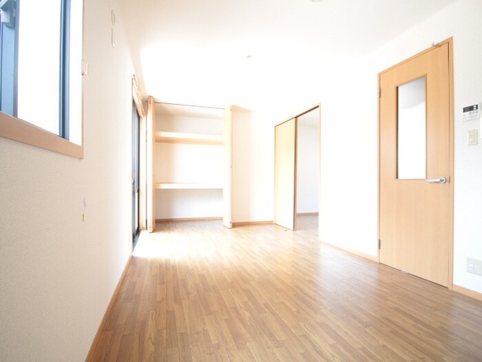 ハイツ・ツゥ・サティの物件内観写真