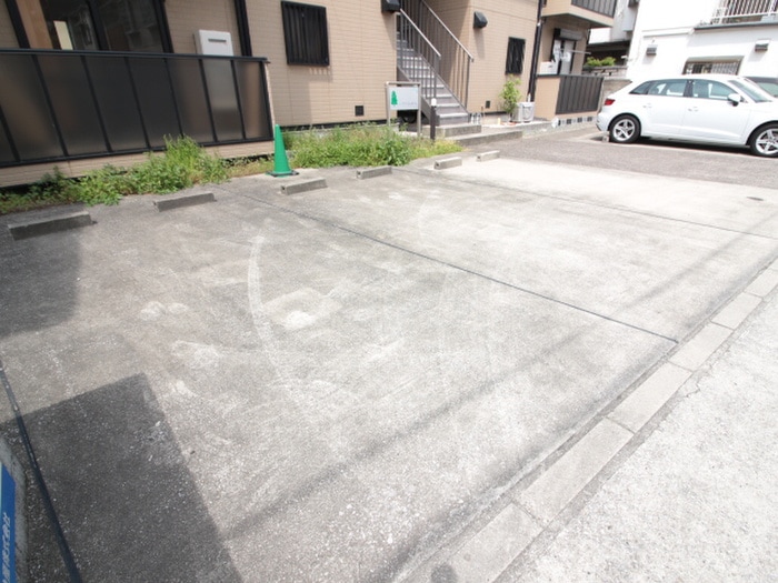 ハイツ・ツゥ・サティの物件外観写真