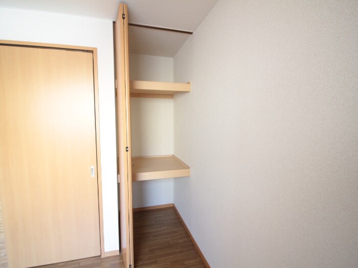 ハイツ・ツゥ・サティの物件内観写真