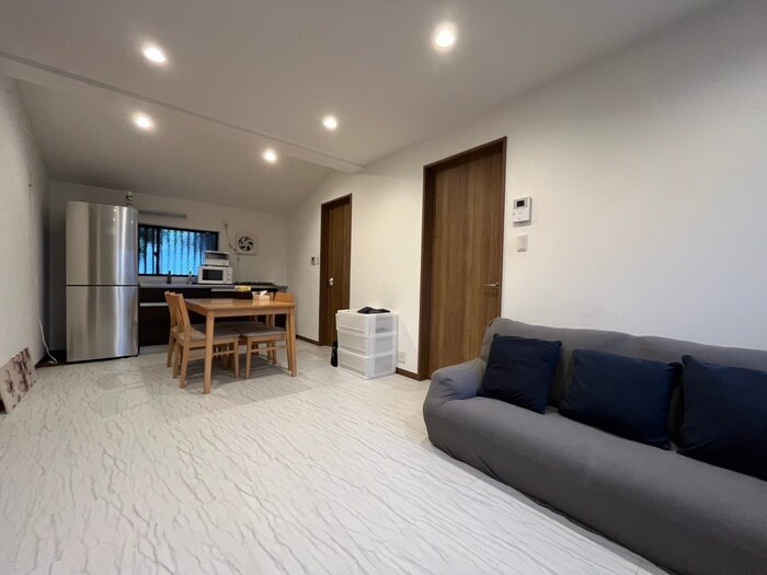 京都市東山区福稲上高松町一戸建の物件内観写真