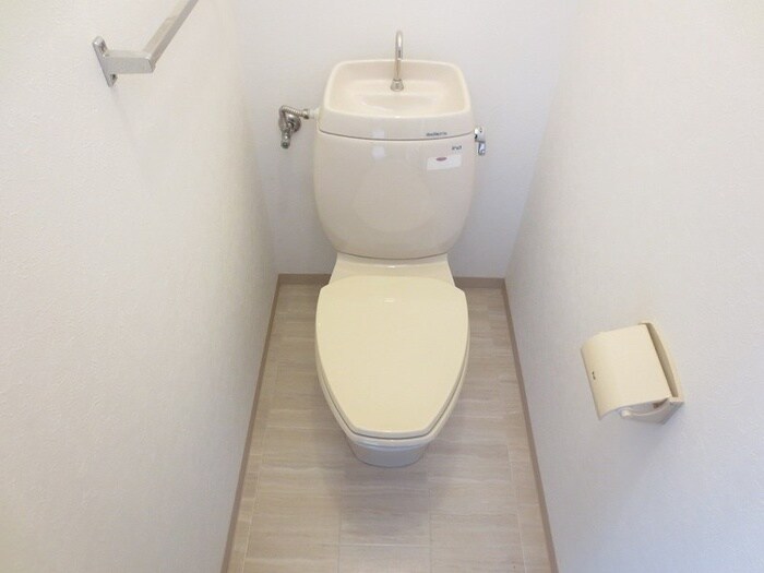 プチメゾンＡの物件内観写真