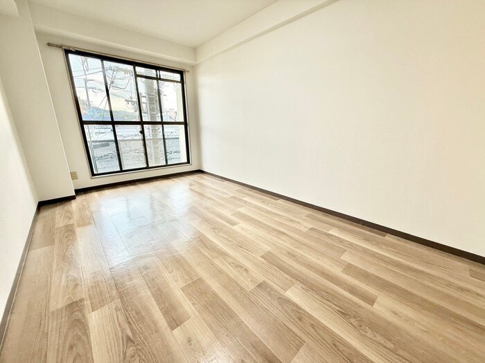 プレアール星田　西側の物件内観写真