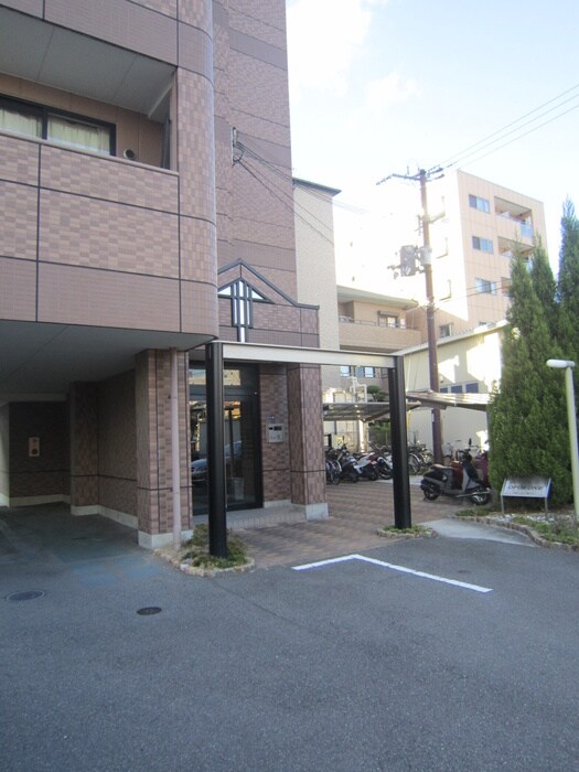 ＯＰＵＳ　ＯＮＥの物件外観写真