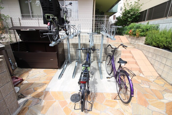 Lumbini桜塚の物件外観写真