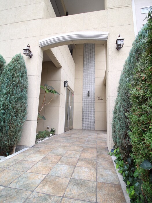 ＴＭＫ江坂の物件外観写真