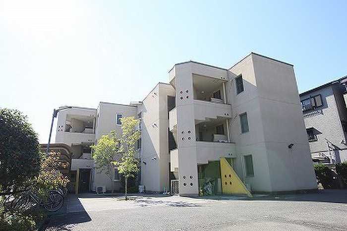 メゾン・ルミネの物件外観写真