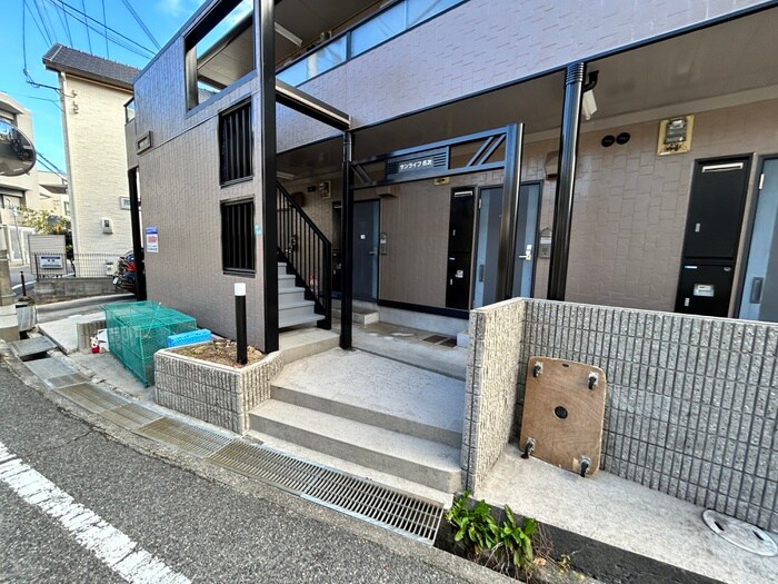 サンライフ名次の物件外観写真