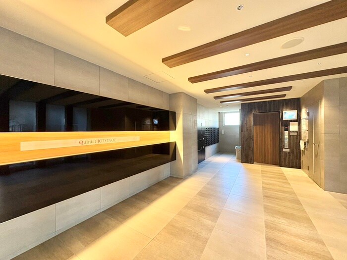 Ｑｕｉｎｔｅｔ　ＪＯＴＯＮＯＥの物件外観写真