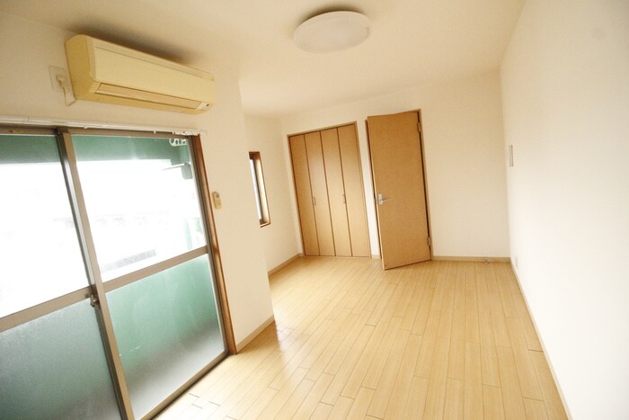 ハウス梅ヶ香の物件内観写真