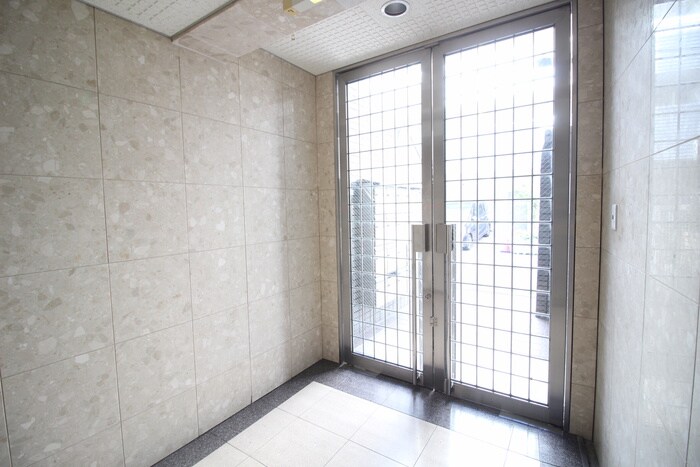 シェリ－ル茨木の物件外観写真