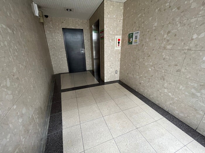 シェリ－ル茨木の物件外観写真