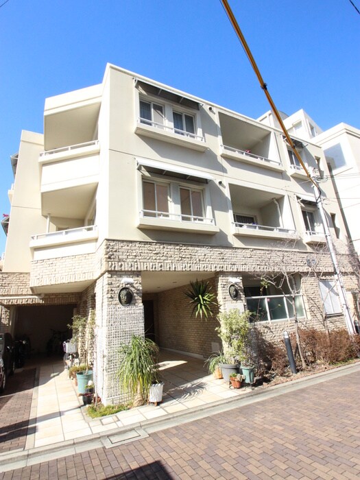 プリモルーチェの物件外観写真