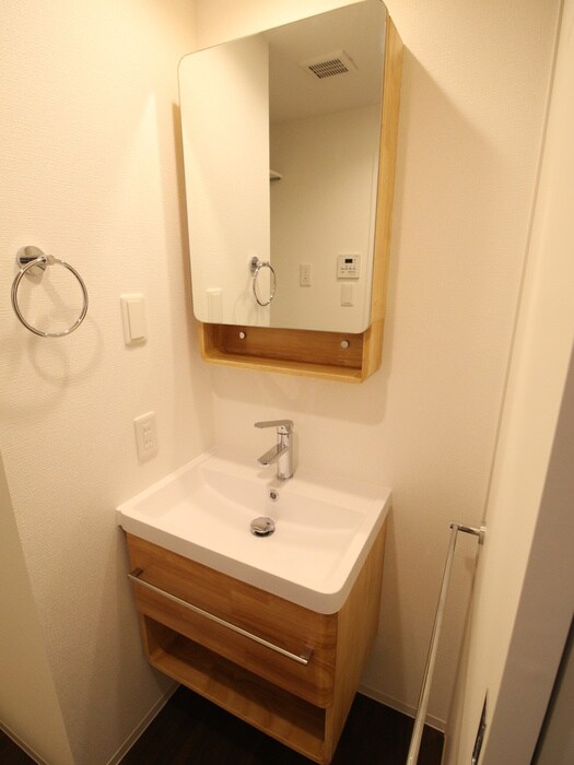 セレニテ天満橋アリアの物件内観写真