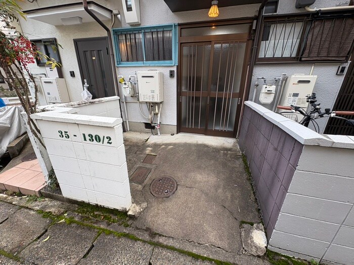 小笹様芝野町貸家の物件外観写真