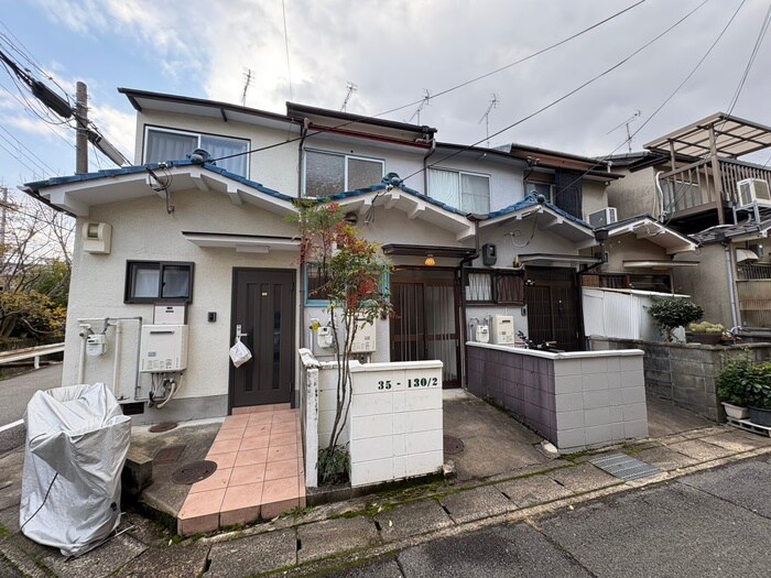 小笹様芝野町貸家の物件外観写真