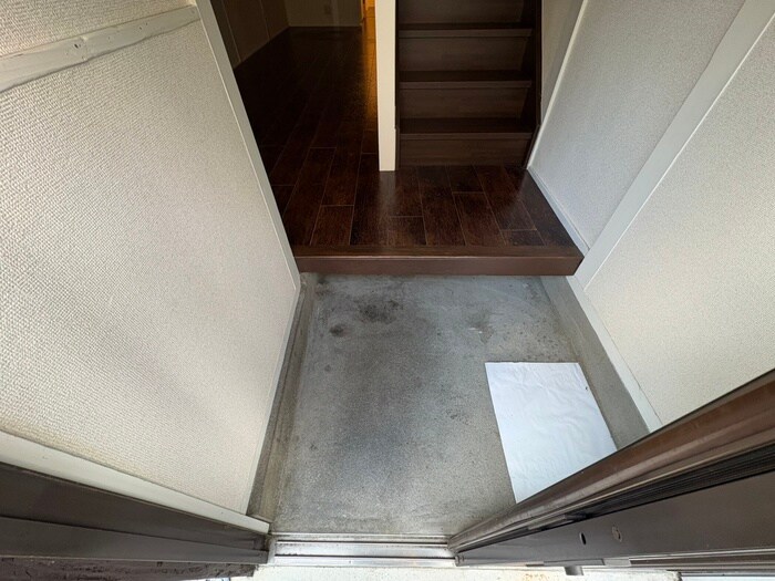 小笹様芝野町貸家の物件内観写真