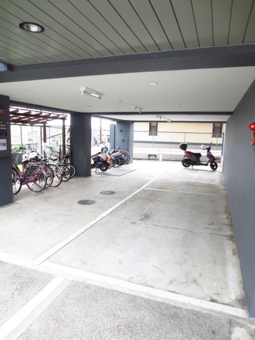 ２０ＨＯＵＳＥ　３ｒｄの物件外観写真