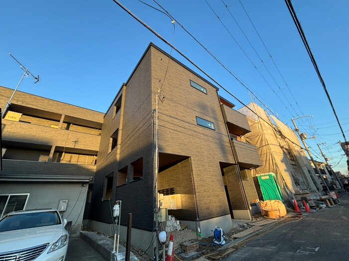 セレニティ加美南A棟の物件外観写真