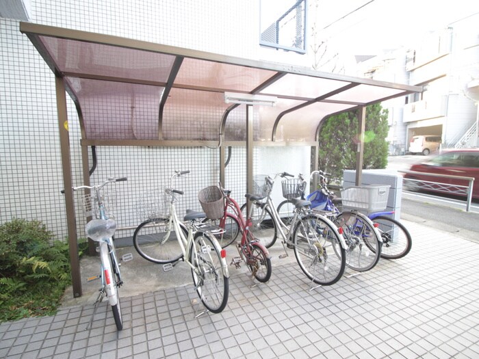 ２０ＨＯＵＳＥの物件外観写真