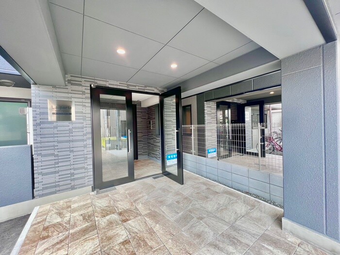 ラ・ポルテ武庫之荘の物件外観写真