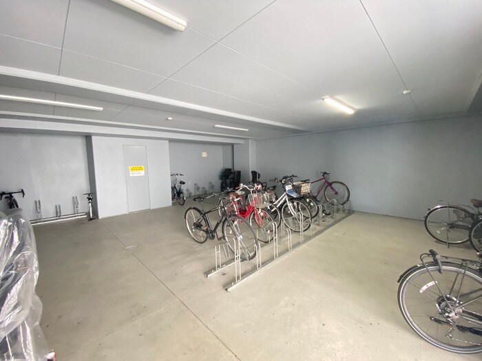 エリーフラッツ梅ノ宮の物件外観写真