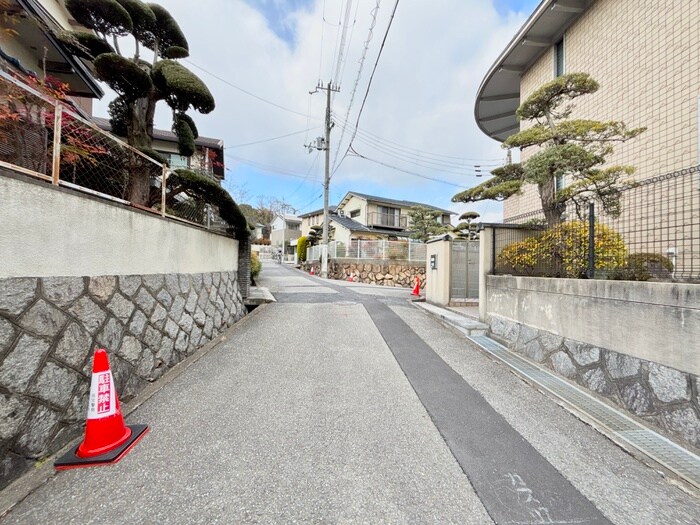 上甲東園貸家Ａ号の物件外観写真