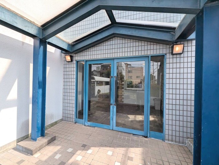 ヴィラスリ－スタ－鶴浜の物件外観写真